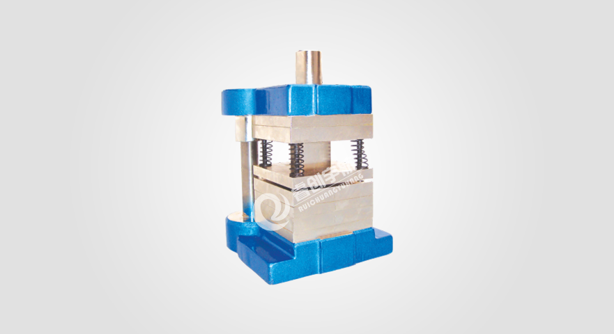 拆裝實訓冷沖模具